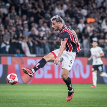 São Paulo vence e encerra hegemonia do Corinthians na Neo Química Arena